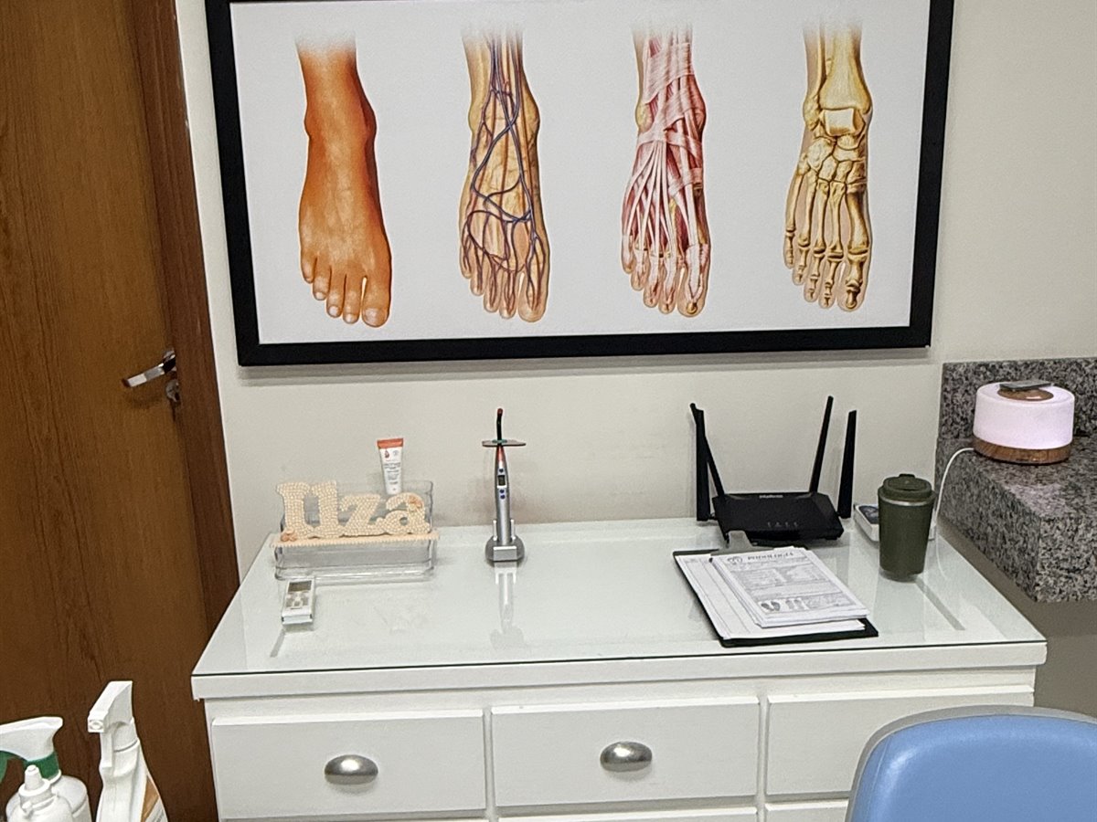 Ambiente de atendimento da clínica A Podóloga em Nova Esperança